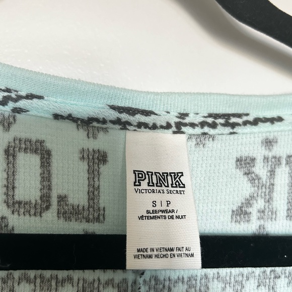 NWOT Victoria Secret PINK Winter Waffle Knit Onsie - Picture 5 of 5